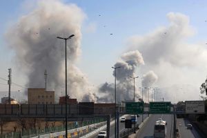 Chinesischer Ex-Diplomat: „Ein großer Iran-Krieg zwingt uns zu handeln“