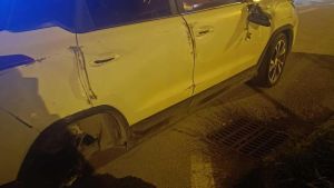 Agguato alla festa dell’8 marzo. Inseguita e speronata dal suo ex: 