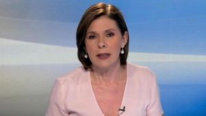 Canale 5 sospende un programma pronto a partire: lo stop dopo 14 prove