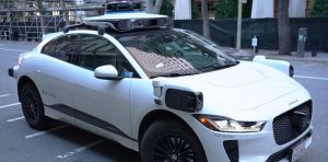 How driverless vehicles can be made safer for deaf and hard of hearing people