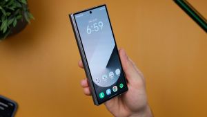 Samsung Adds New Security Feature That Restarts Galaxy Devices After Staying Locked for 72 Hours