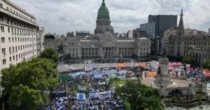 De olho na reforma trabalhista argentina