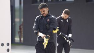 Christian Joel, cifras ante un mes clave en el Sporting y la situación que puede darle su año con más partidos en Gijón