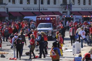 Giro inesperado: Retiran cargos al tirador del desfile de campeonato de Kansas City