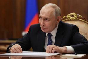 The Iran war is just what Putin’s depleted coffers need