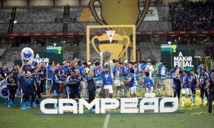 Pedrinho e Pedro Junio merecem a taça, mas o futebol ainda está muito ruim