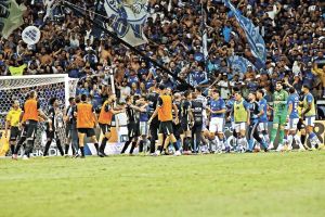 A maratona do Cruzeiro para desmascarar e vencer hipócritas