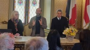 Illuminazione, locali sfitti e idee condivise: così cambia il cuore storico di Ivrea