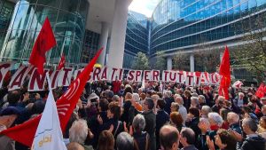 L’appello delle associazioni alle Asst Lombarde: “Ribellatevi, dite no alla super intramoenia. No al modello americano”