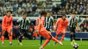 Si Laporta da más espectáculo que su equipo...