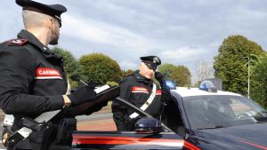 Aveva 17 dosi di cocaina in macchina: arrestato