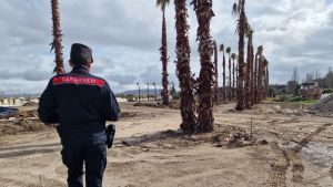 Abusi edilizi sul terreno affittato dalla Regione a una società privata: campi di padel e calcio senza permessi