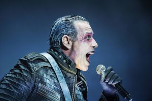 „Wir hassen Nazis!“: Till Lindemann über das Rechtsrock-Image von Rammstein