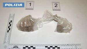 Pizzicato con l’eroina in tasca, arrestato un 38enne a Gorizia