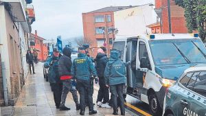 Prisión para los cuatro okupas de origen magrebí detenidos en San Claudio: les imputan los delitos de robo con violencia, uso de armas y lesiones