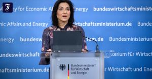 Katherina Reiche knickt ein