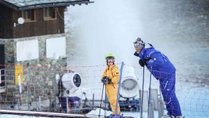 Poca neve ma una pioggia di soldi pubblici: 260 milioni per salvare lo sci in Lombardia