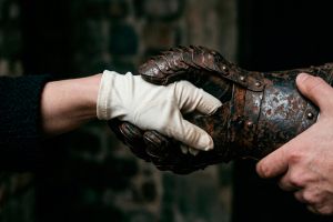 Cuando el autoritarismo quiere devolver el guante, por Luis Ernesto Aparicio M.