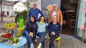 Drei Familien, ein Traum: Neues Café Stadtblüte will Floristik, Kaffee und Inklusion verbinden