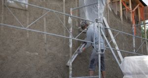 Dans le bâtiment, le béton est encore loin de désarmer