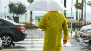 Toscana, meteo instabile: miglioramento nel weekend ma il bel tempo non arriva. E intanto nevica all’Abetone