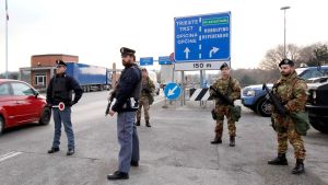 Travolse e ferì con l’auto una poliziotta: passeur condannato a 5 anni di carcere