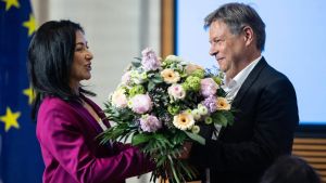 Mehr Pragmatismus und Empathie wagen: In der Krise kann Reiche von Habeck lernen