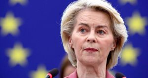 Von der Leyen træder uforvarende venstrefløjen over tæerne
