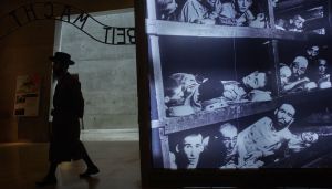 Jødehatets kalde vind blåser inn over MAGA-bevegelsen