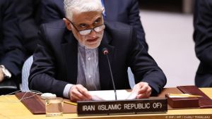 VN-ambassadeur Iran: Iran wil Straat van Hormuz niet sluiten
