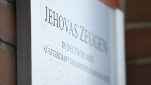BGH prüft Streit um Familienarchiv verfolgter Zeugen Jehovas