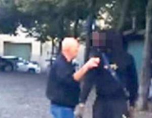 Livorno, a processo per tentato omicidio per aver accoltellato l'avventore di un bar