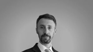 La primera profesional de la familia