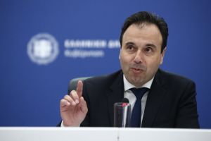 Έλεος, κύριε Παπαστεργίου: Ψηφιακή επανάσταση ή ψηφιακή φαρσοκωμωδία;