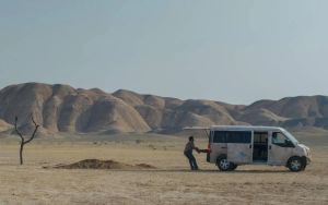 Görünmez Kaza: Godot’yu Beklerken