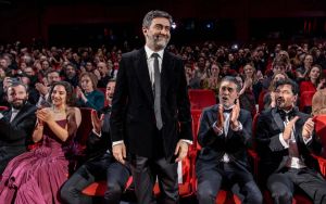 Emin Alper sinemasında tekinsizlik, kolektif hezeyan ve temel izlekler