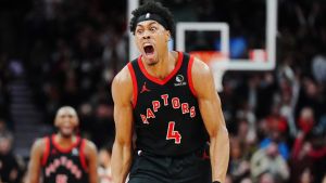 Raptors rally for much-needed win over Suns