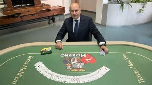 Carte da gioco, Modiano non vede crisi: ecco perché sono di moda anche nell’era del web