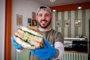 La Foca : ce petit coin d’Italie à Pau, temple du sandwich gourmand focaccia