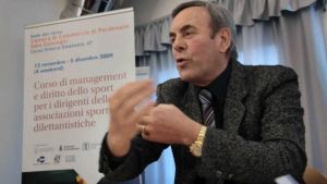 Omicidio Ruoso, l’addio all’imprenditore senza il suo “mondo”: la famiglia dice no alle telecamere