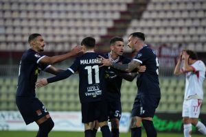 Il Livorno beffato dal Carpi: solo pari (2-2) e salvezza rimandata