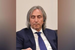 Крест в подписи: что выдал автограф Умара Джабраилова