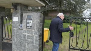 Assalto in villa con asce e pugnali, la notte da incubo di Walter Piacentini in mano ai banditi: “Mi hanno incappucciato e picchiato senza pietà”