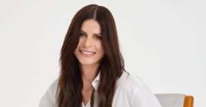 A brasileira indicada ao Emmy que une cinema e moda sustentável