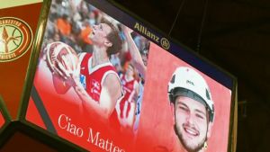 L’omaggio della Pallacanestro Trieste per Matteo e Tommaso: «Resterete per sempre biancorossi»