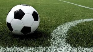 L’arbitro non apprezza la reazione del dirigente, sospesa la partita Cavazzo-Santamaria