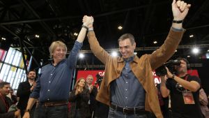 El PSOE supera sus expectativas y neutraliza el relato del fin del ‘sanchismo’