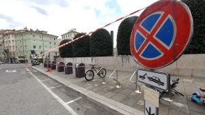 Piazza Goldoni da rifare a Trieste, al via i lavori: subito giù i quattro piloni