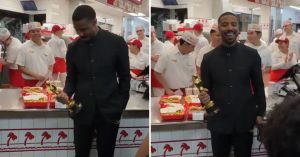 Após Oscar de Melhor Ator, Michael B. Jordan celebra em fast food