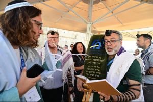 Knesset committee advances bill expanding Orthodox control over Western Wall Plaza
